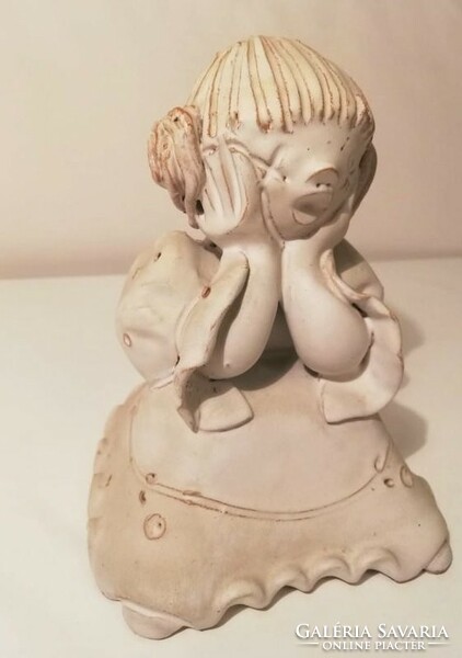 Eva Kovács ceramic statue