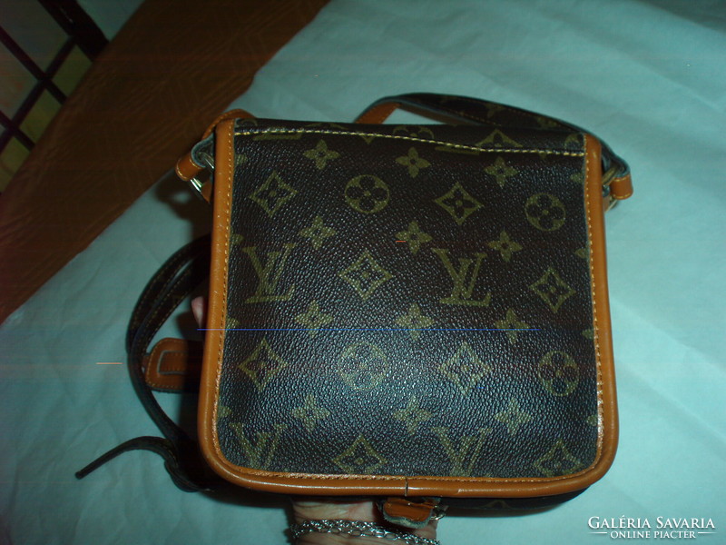 Vintage replica louis vuitton small leather shoulder bag