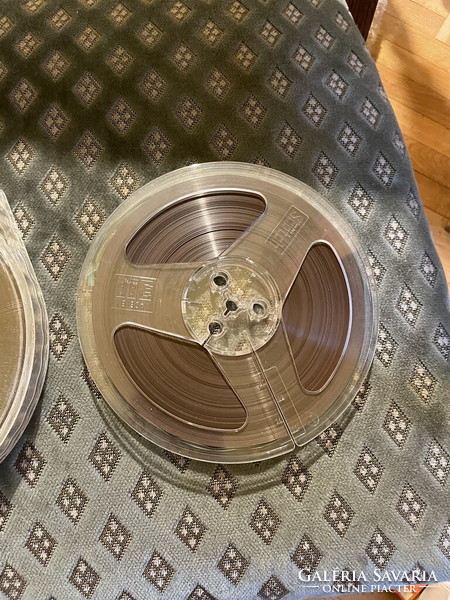 Old tapes for reel-to-reel tape recorders