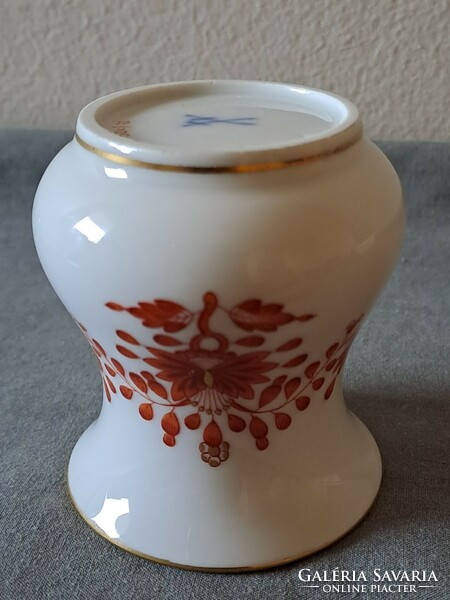 Cheap as hell! :-) A Meissen vase with a rare pattern and a sword mark