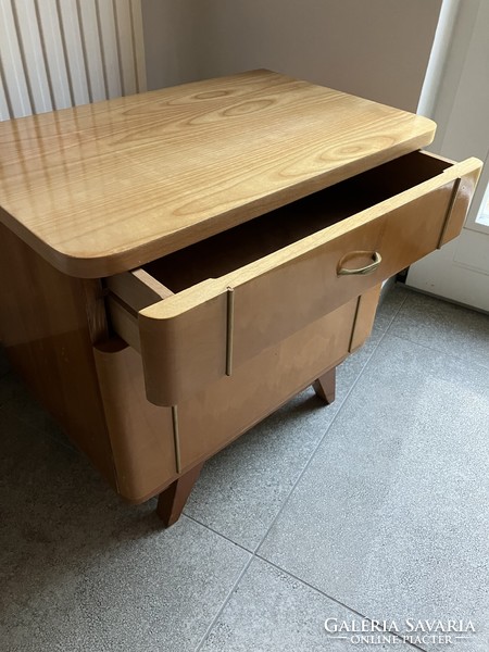 Pair of mid-century bedside tables in good condition