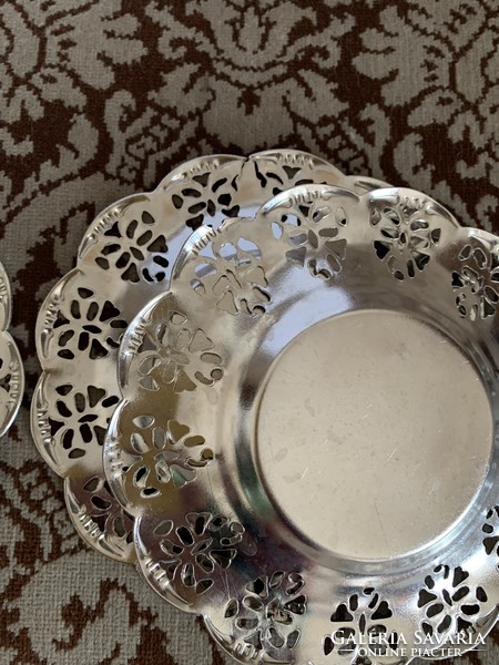 Retró ezüst színű, áttört szélű poháralátét, kis süteményes tálka szett (6 db)