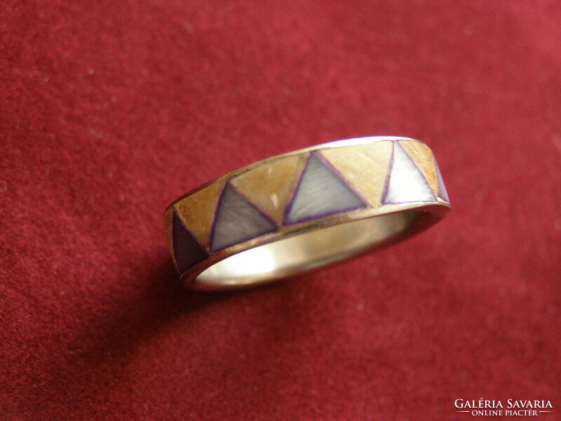 Small fun ring in stainless steel with inlay