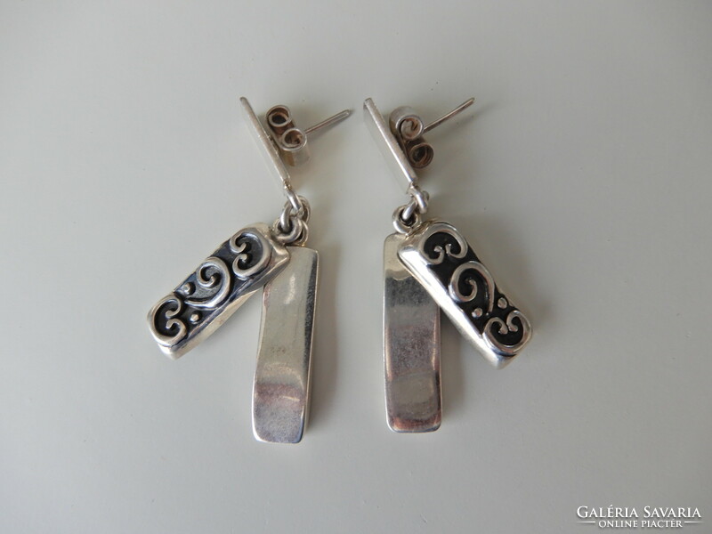 Pair of old ilaria peru handmade silver earrings