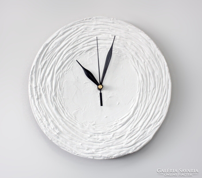 Pilipart: white minimalist design, structured handmade wall clock 25 cm