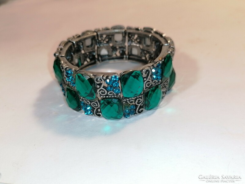 Decorative rhinestone bracelet (1078)