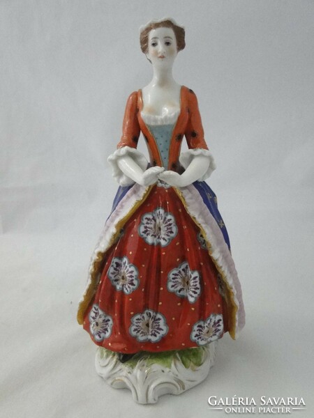 6093 Antique Altwien porcelain female figure