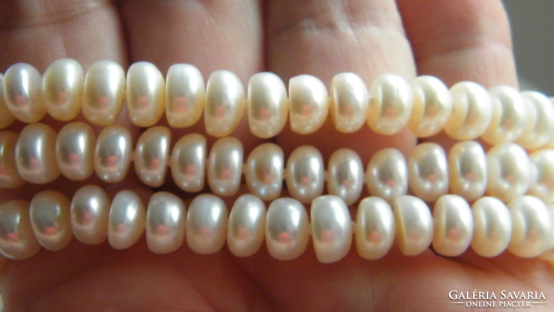Genuine freshwater pearl necklace and bracelet