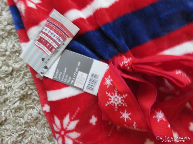 2 pcs. 130 X 170 cm Christmas fleece blanket for sale at half price, new