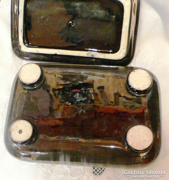 Art deco ceramic box with lid