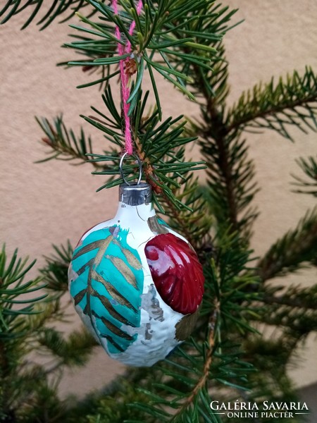 2 retro old glass Christmas tree ornaments.04