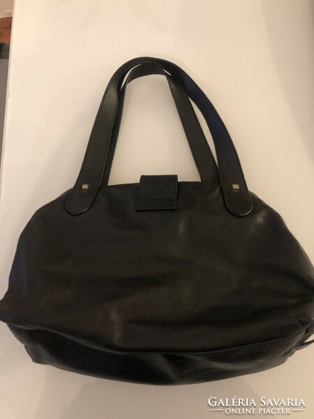 Occasional price! Fendi bag