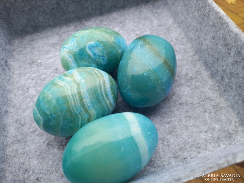 Rarity! Beautiful banded agate egg cuts from Namibia