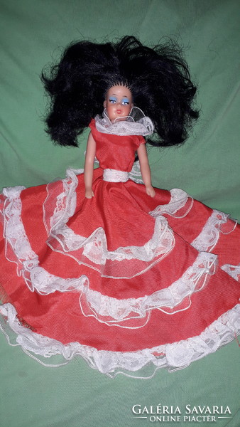 Old Romanian aradienca-barbie style toy doll with rich black hair with original clothes according to the pictures 1.