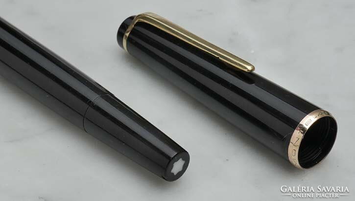 1972 Montblanc 32 black fountain pen with 14k gold nib / 1 year warranty / 810 ft post