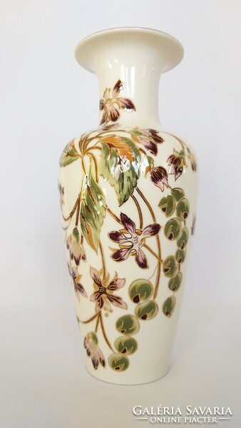 Zsolnay Prémium Virág mintás 27cm váza. Hibátlan!