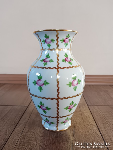 Old Herend spro pattern vase