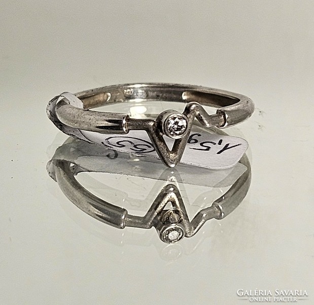 A special silver ring symbolizing the 