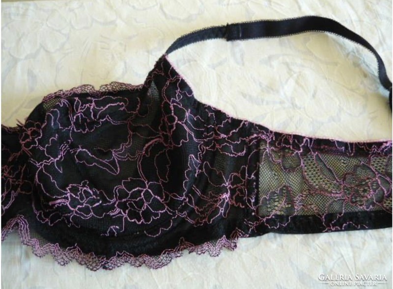 Dreamy lace bra 90/c new