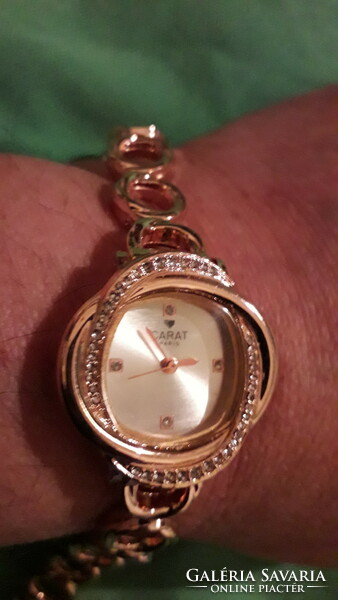 Wild new carat paris working gold-plated super girly quartz wristwatch with metal strap as shown in the pictures