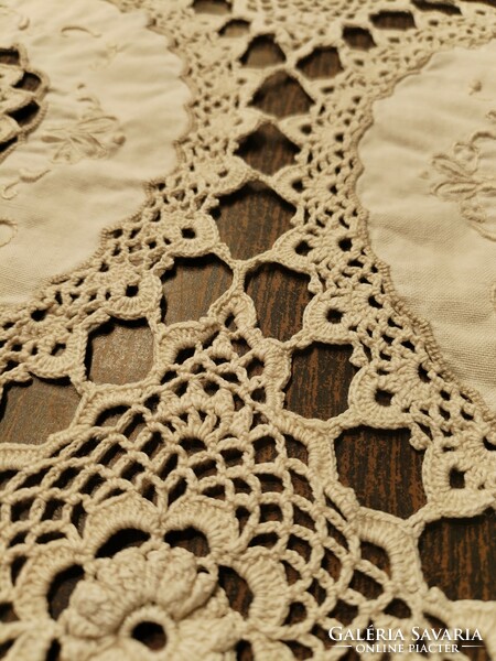 Crocheted tablecloth - dining room / vintage style - beige