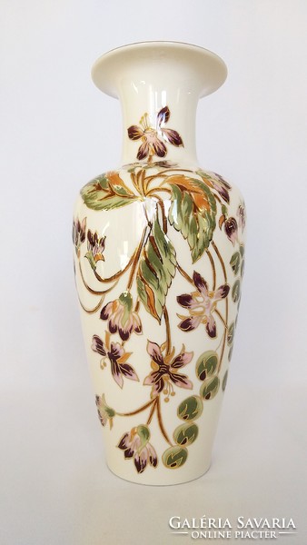 Zsolnay Prémium Virág mintás 27cm váza. Hibátlan!