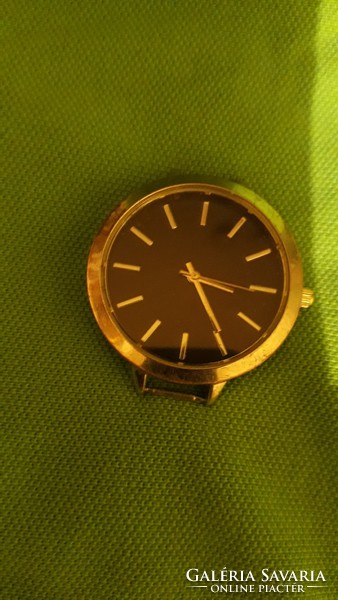 Good condition serpaco working quartz men's quartz wristwatch without strap as shown in the pictures