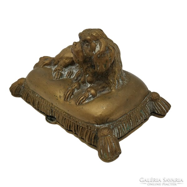 Viennese bronze - medicinal holder - dog m00861
