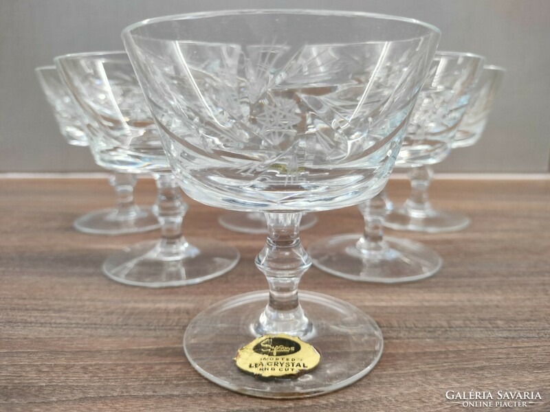 Set of 6 polished, rotating star, stemmed crystal champagne glasses