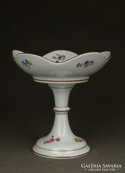 1E334 Antik Meisseni porcelán virágos talpas kínáló