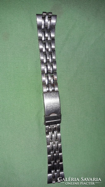 Retro metal steel watch band size and features photographed in the pictures according to the pictures 3.