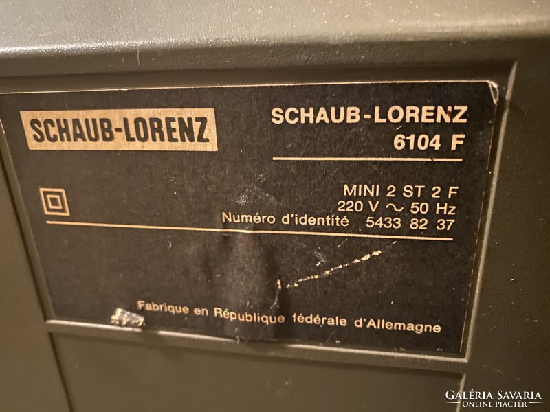 Old 37 cm diameter TV - Schaub Lorenz 6104f