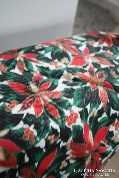 Christmas tablecloth - new in perfect condition