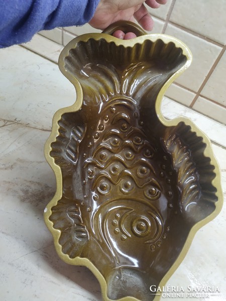 Ceramic baking dish 32 cm for sale!! Fish-shaped baking dish for sale!