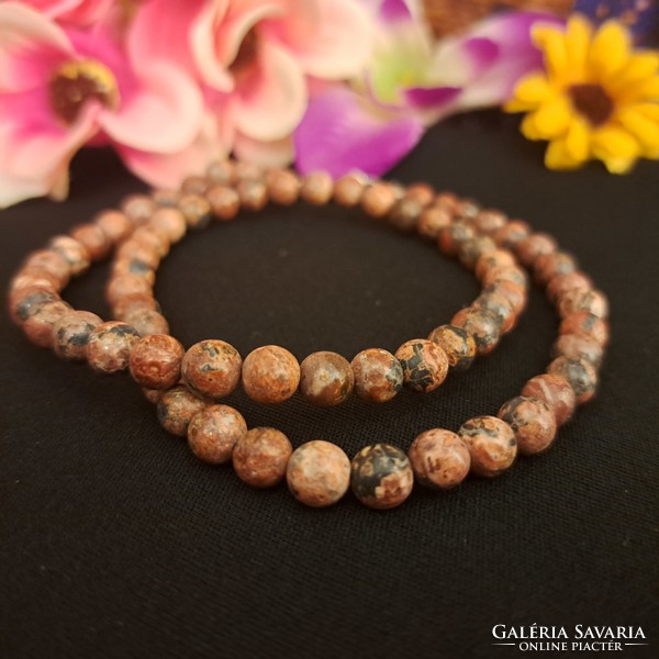 Jasper string of beads.