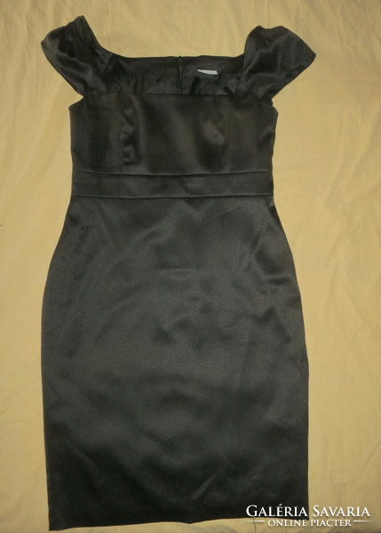 Fekete midi szatén ruha 12-s Ethel Auistinh: 97 cm mb: 91 cm