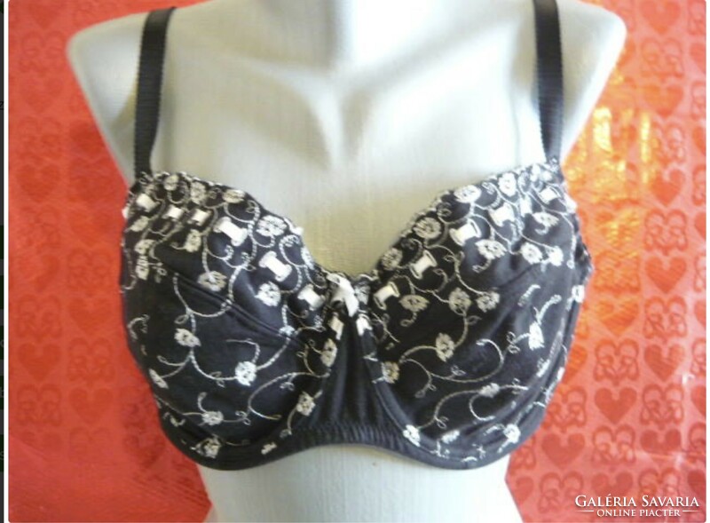 Embroidered lace bra 90/c new