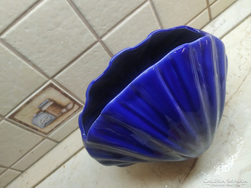 Blue shell-shaped ceramic ornament, vase for sale!!