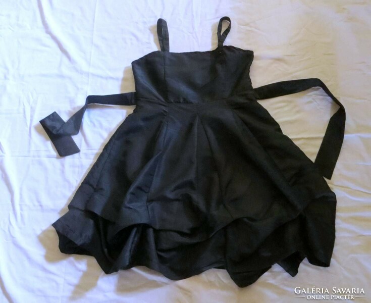 Black dress with pinned bottom for 158 cm yd