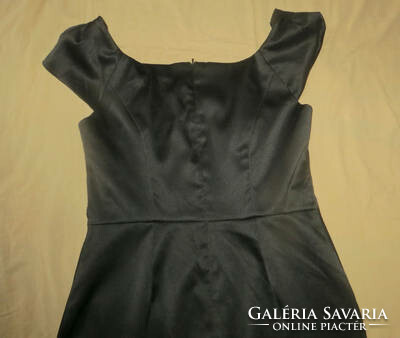 Fekete midi szatén ruha 12-s Ethel Auistinh: 97 cm mb: 91 cm