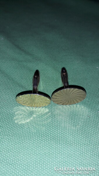 A pair of very nice old sunbeam pattern engraved gilt metal men's cufflinks as shown in the pictures