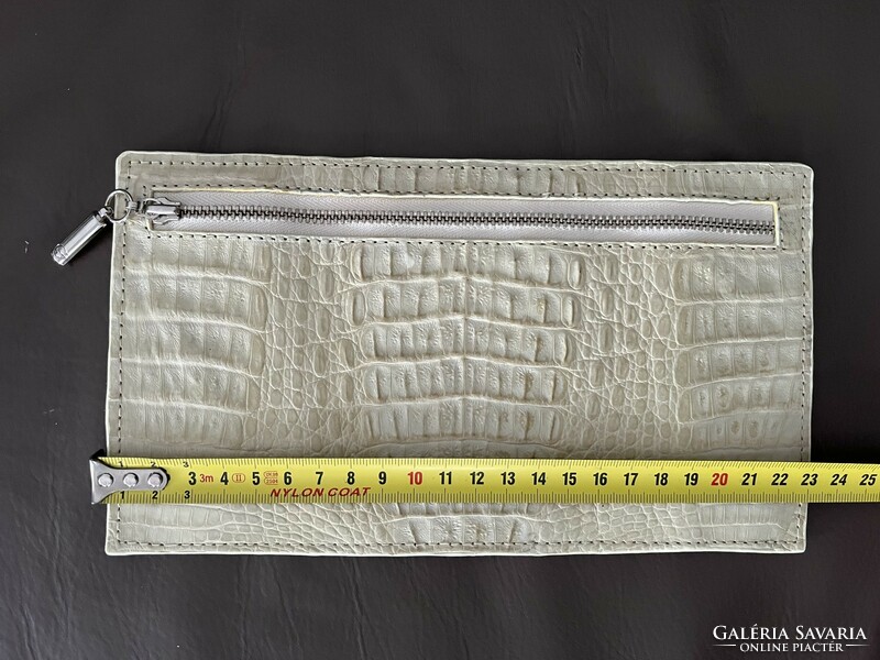 White crocodile skin bag carolina rubber