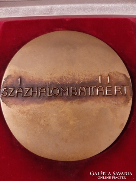 Százhalombattáért  bronz v. réz plakett saját dobozában 9 cm átmérőjű jelzett Lajos József  szignó