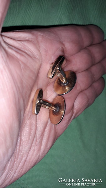 A pair of very nice old sunbeam pattern engraved gilt metal men's cufflinks as shown in the pictures