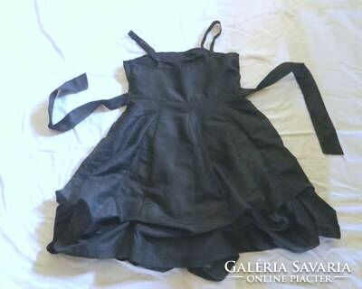 Fekete feltűzött aljú ruha 158 cm-re YD