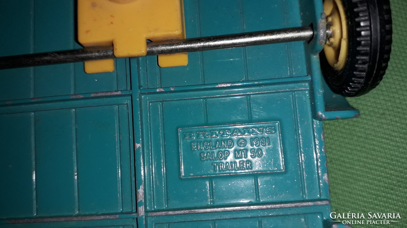1981.BRITAINS LTD - ENGLAND - KÉTTENGELYES TRACTOR TRAILER -  utánfutó fém 14X8X4 cm a képek szerint