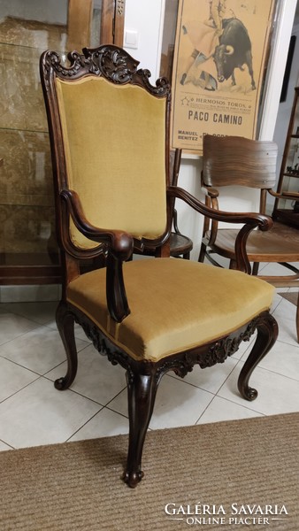 Beautiful, approx. 200-year-old, carved, restored Viennese baroque desk chair / throne / armchair with armrests