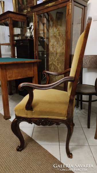 Beautiful, approx. 200-year-old, carved, restored Viennese baroque desk chair / throne / armchair with armrests