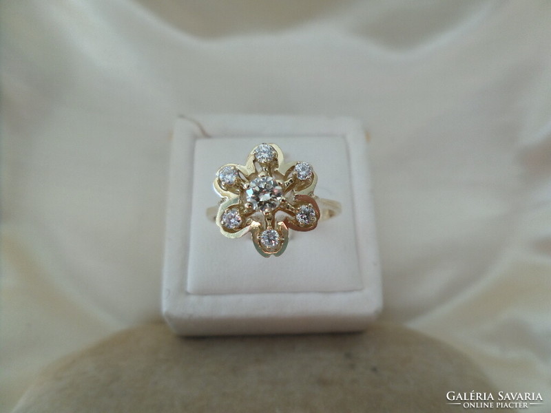Brilles modern daisy gold ring