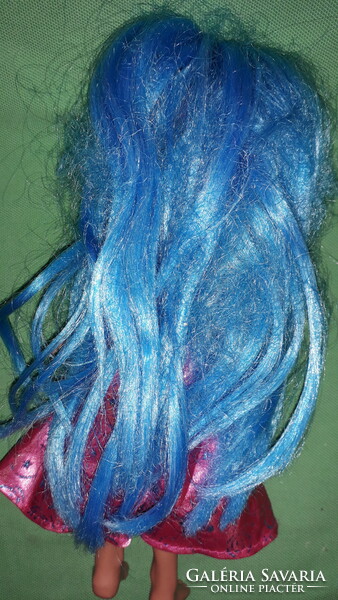 Tündéri aranyos EREDETI Cave Club Tella Doll - Mattel 2019 kék hajú MANGA BABA 25cm a képek szerint